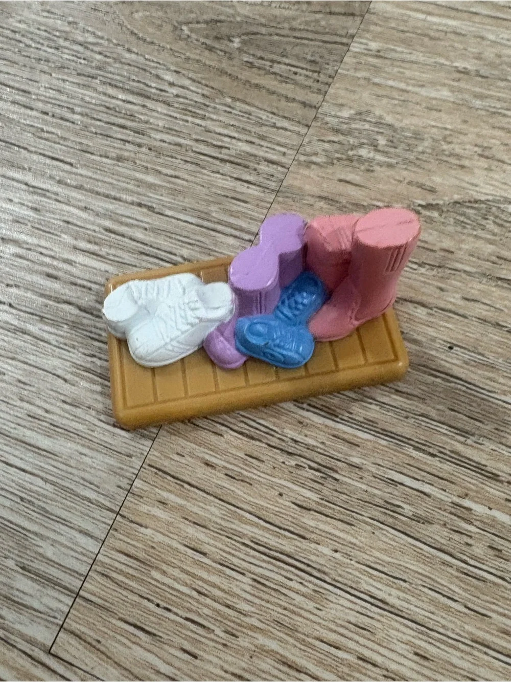 2005 Fisher Price Loving Family Dollhouse Laundry Hall Tree Furniture Lot